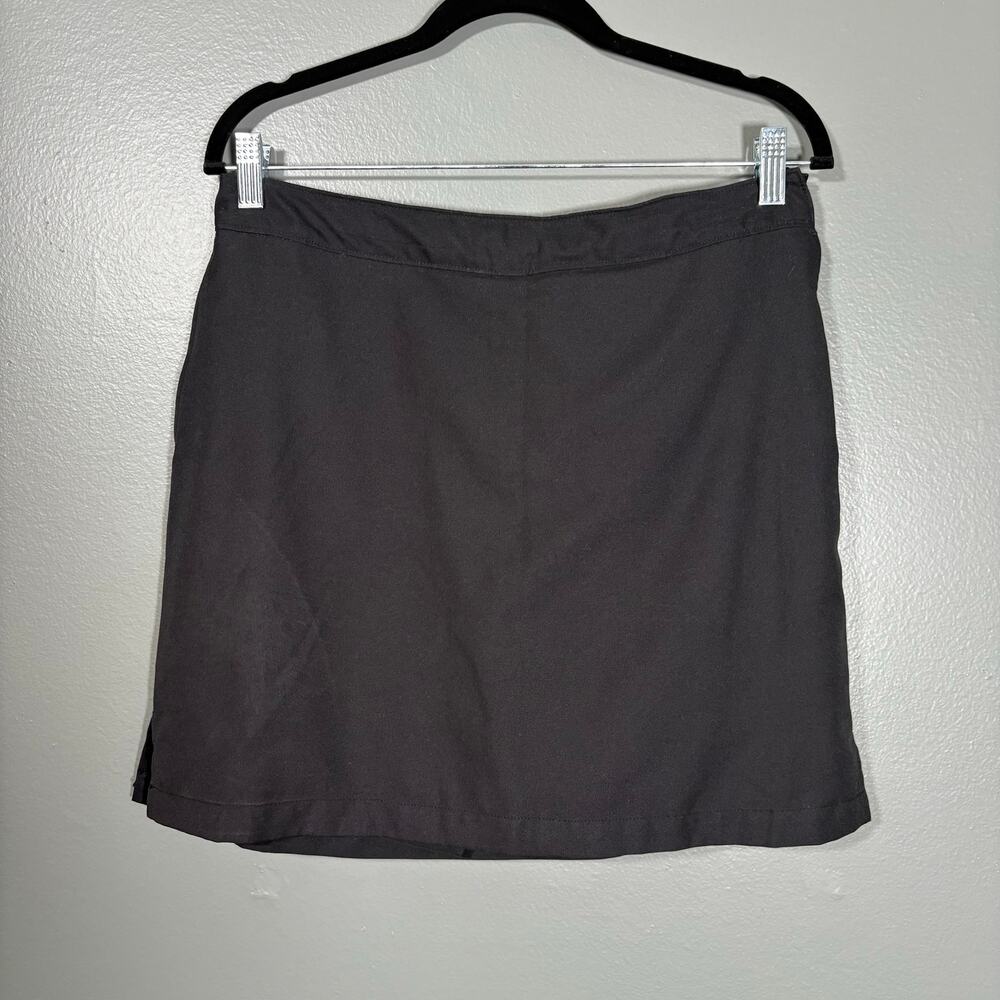 Greg Norman Women's Athleisure Black Golf Shorts/Skirt Skort - Size 8 - Pockets